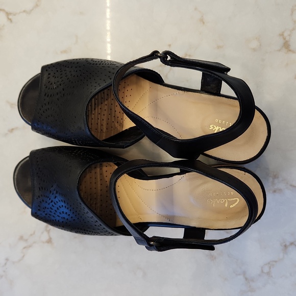 Clarks Black Leather Cork Platform, 3 inch, Sandals, 7.5 - Picture 2 of 7